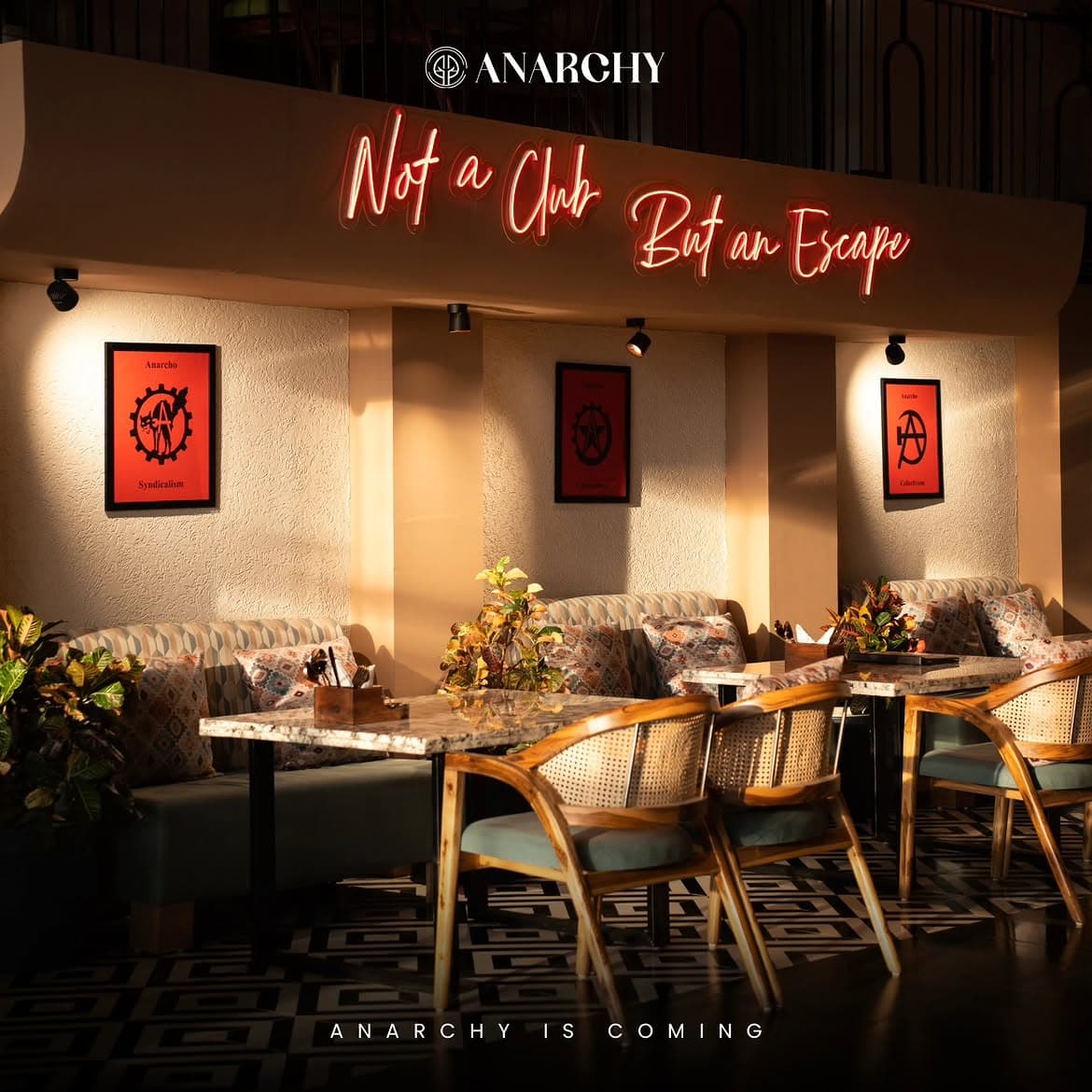 ANARCHY nightclub atmosphere